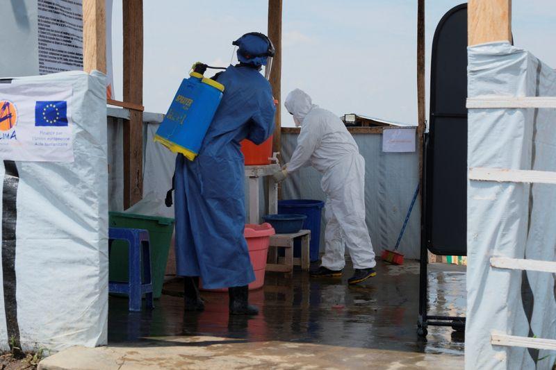 Exclusive-Trump to seek more than $1.4 billion in Ebola funding